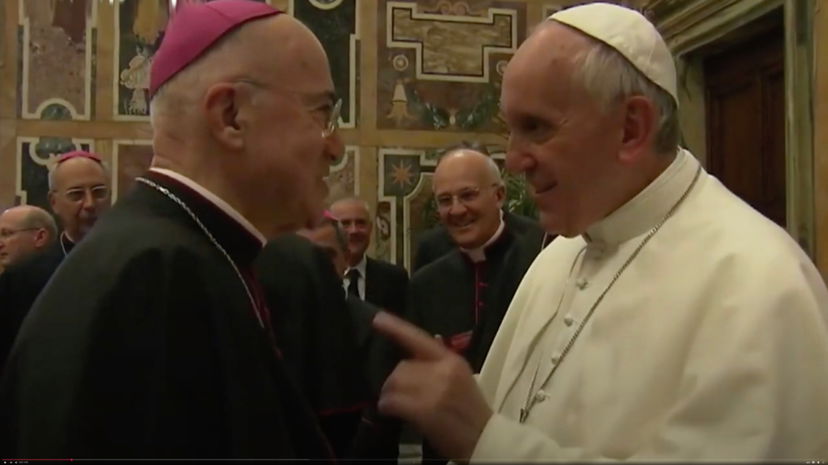 Ex arcivescovo Viganò duro contro Papa Francesco: “Falso papa, ha distrutto la Chiesa, renderà conto dei suoi crimini” preview