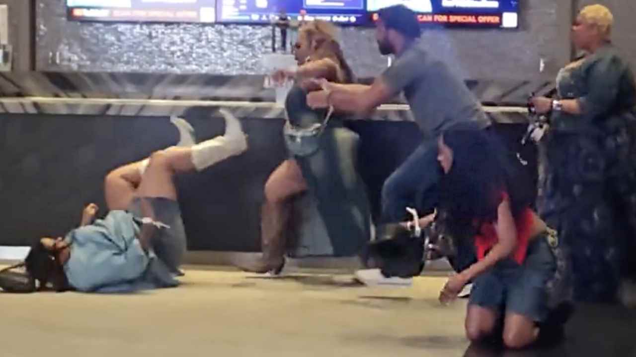 Rissa al concerto di Beyoncé, delle fan si picchiano allo stadio