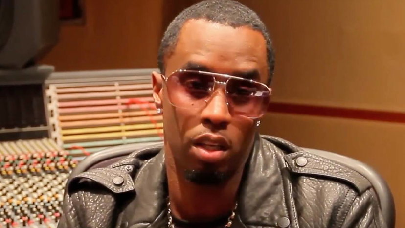 Diddy, gravi accuse di un noto cantante a processo: “Irruzione in casa, auto esplosa” preview