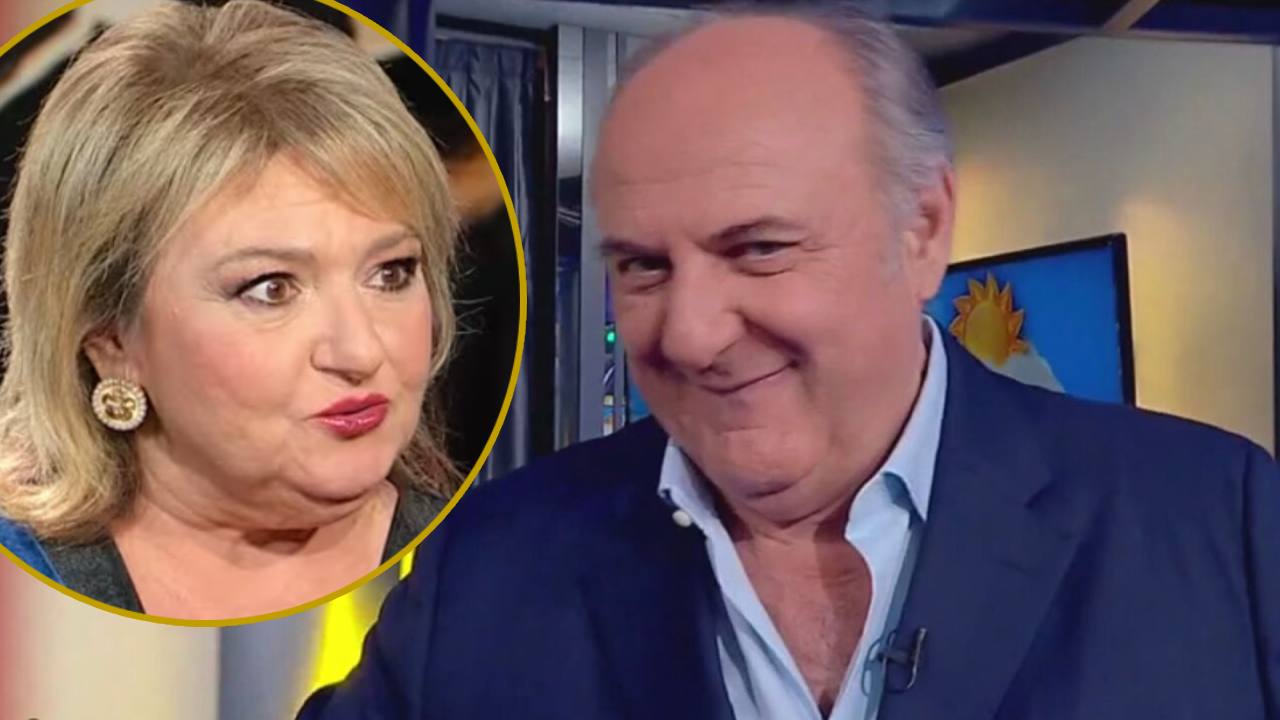 Gerry Scotti punzecchia Monica Setta: “Fatti una risata”