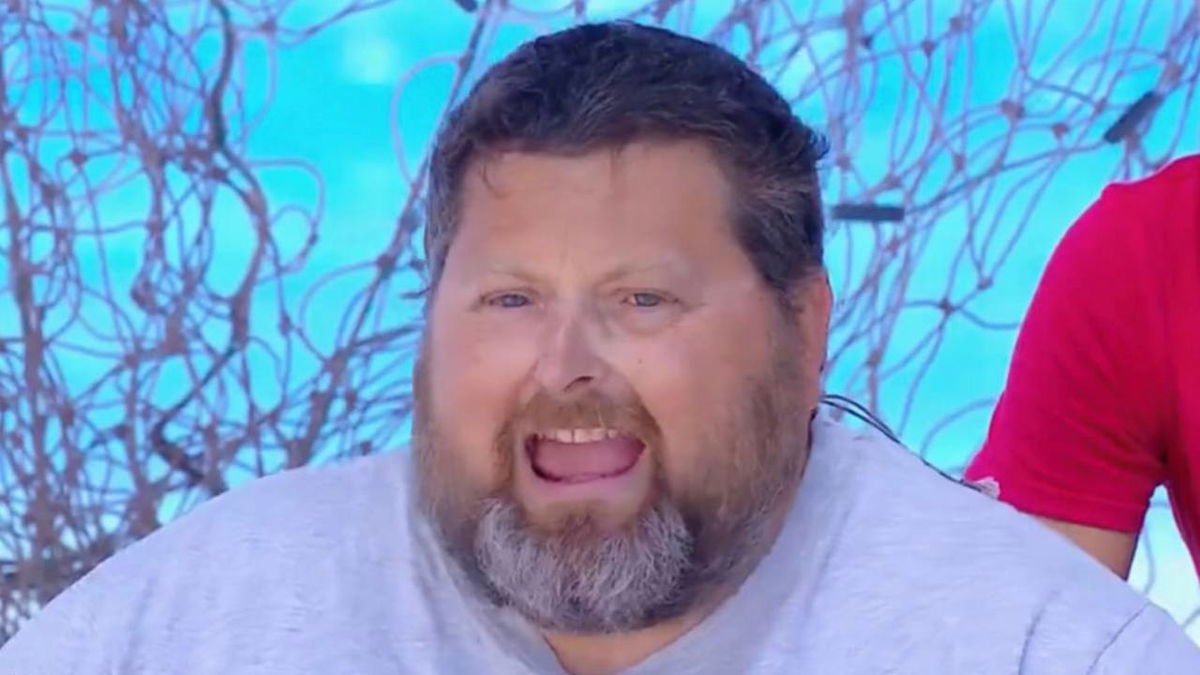 Mario Adinolfi sbotta contro L’Isola dei Famosi (e Simona Ventura?) article-post