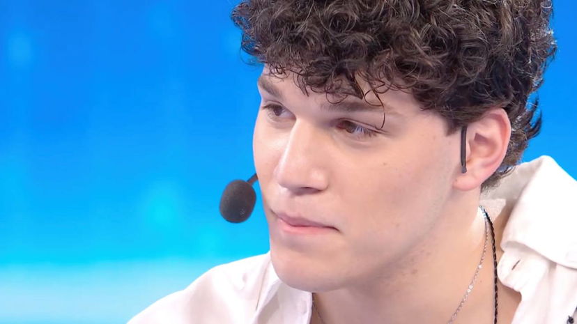 Rivolta del pubblico di Amici per l’eliminazione di Nicolò preview