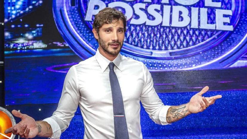 Stasera Tutto è Possibile, chi arriva dopo De Martino? Parla Stefano preview