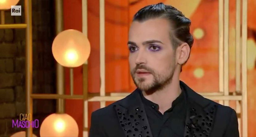 Valerio Scanu le scuse a Maria De Filippi: “Ho buttato via un rapporto umano” preview