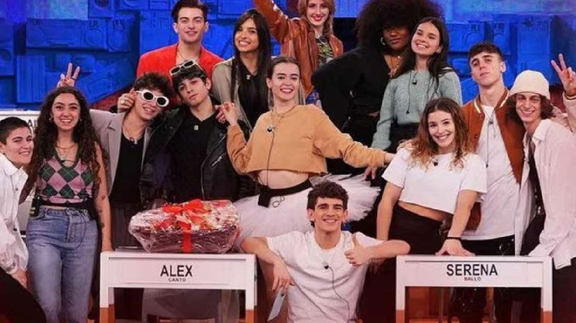 “Finite tutti nel dimenticatoio”, ex cantante di Amici risponde per le rime all’hater preview