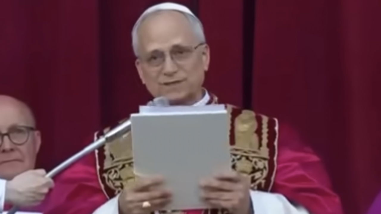 Papa Leone XIV chiude alle coppie omosessuali