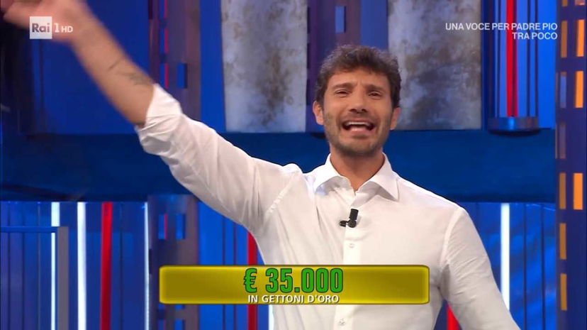 Affari Tuoi, quanti soldi sono stati vinti con Stefano De Martino preview