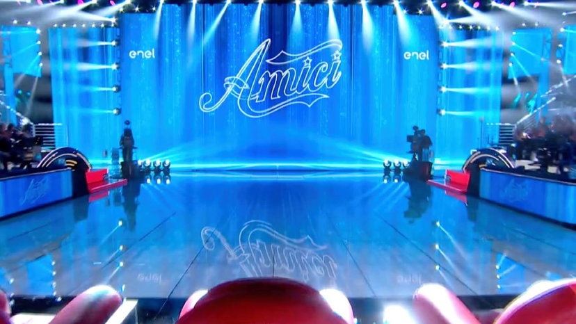 Ex cantante di Amici pubblica un singolo molto esplicito contro il talent preview