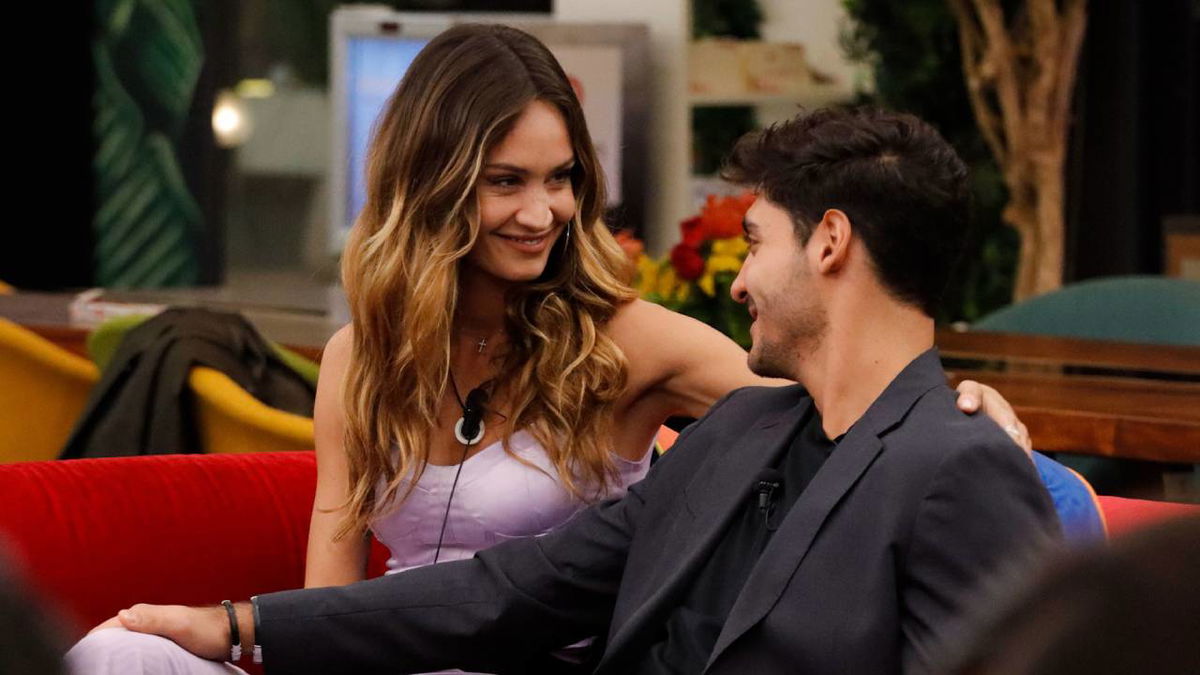 Helena e Javier verso la rottura? Il retroscena: “Cosa ha scoperto lui!” article-post