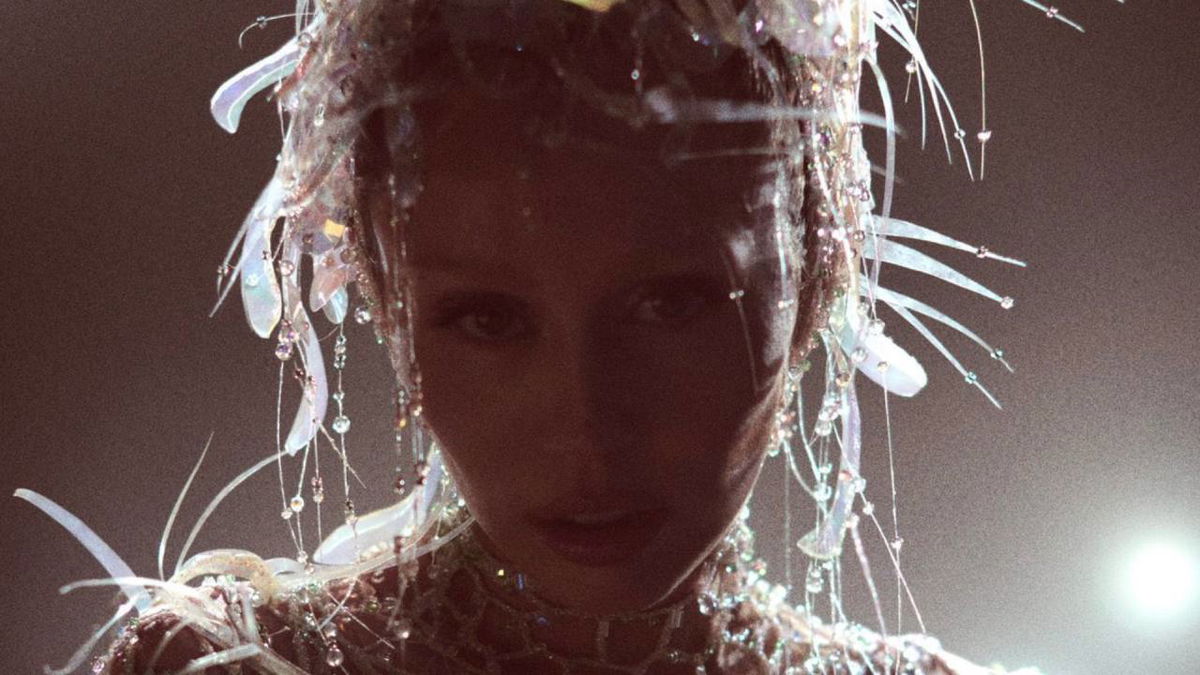 Something Beautiful, quante copie venderà al debutto il disco di Miley Cyrus article-post