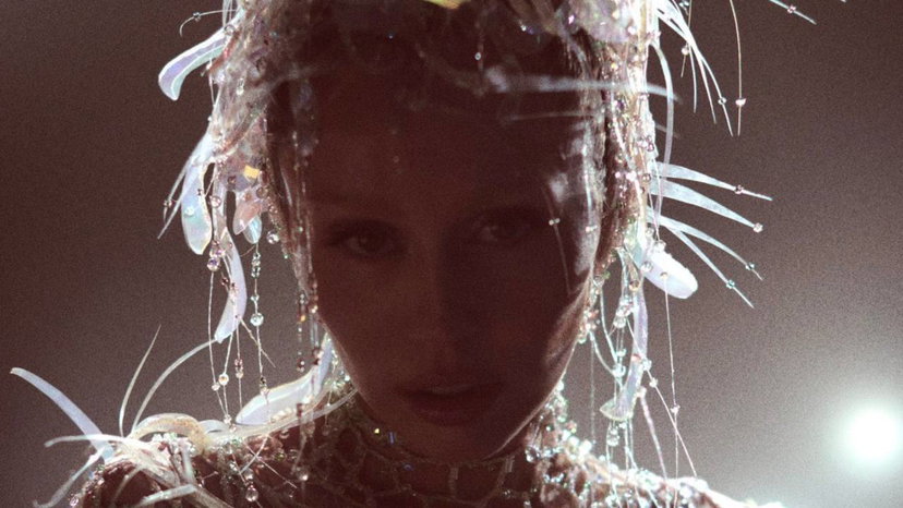 Something Beautiful, quante copie venderà al debutto il disco di Miley Cyrus preview