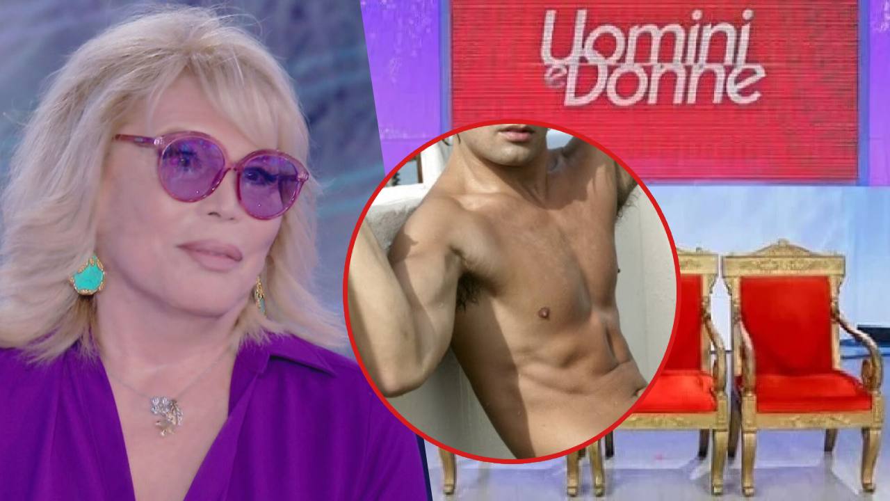 Tronisti si propongono ad Amanda Lear: “Vogliono posare senza nulla addosso”