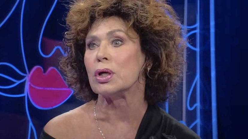 Corinne Clery: “Ho diffidato Serena Grandi a causa di mio figlio” preview