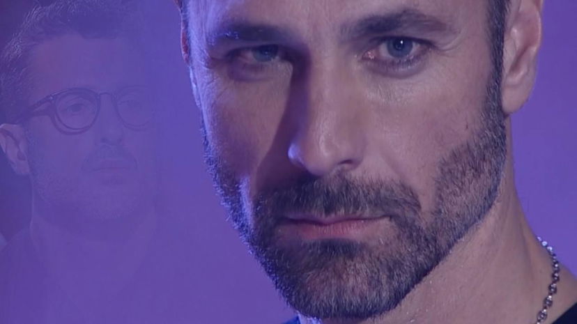 L’avvocato di Raoul Bova parla di ricatti e svela come sta l’attore preview