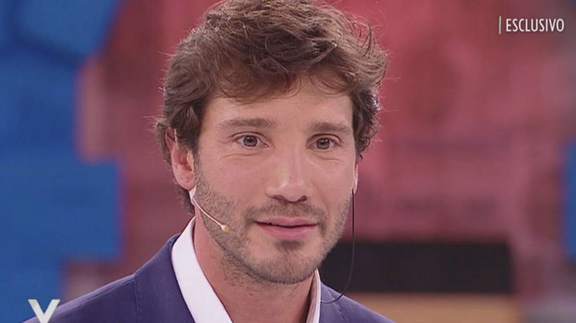 De Martino, i programmi che avrebbe dovuto condurre a Mediaset preview