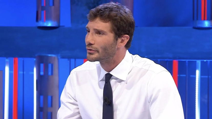 Tensione tra De Martino e la Rai? Stefano fa chiarezza preview