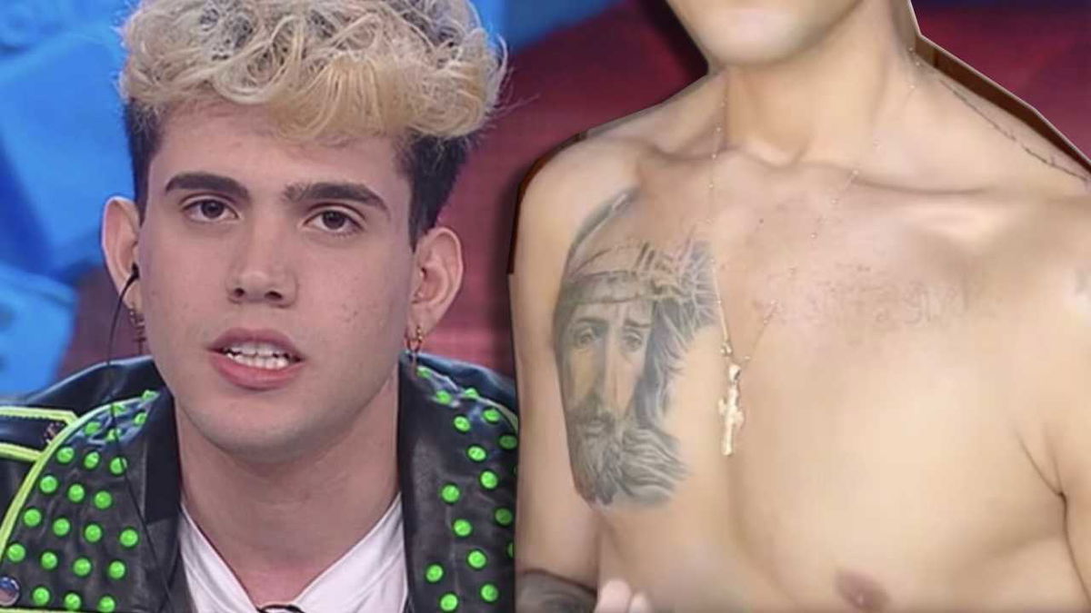 Aka7even cambia look e stentano a riconoscerlo: “Che glow up!” article-post