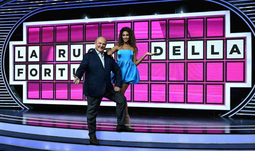La Ruota Della Fortuna, gli ascolti della prima puntata in access prime time e il paragone con Paperissima Sprint preview
