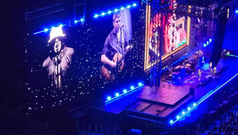 Fan muore al concerto degli Oasis. Liam e Noel: “Siamo devastati” preview