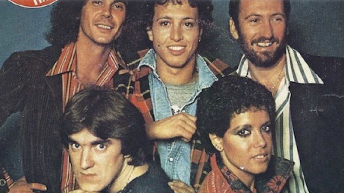Matia Bazar, scontro a distanza fra ex componenti: “Ti senti diva, sei irriconoscente!” article-post