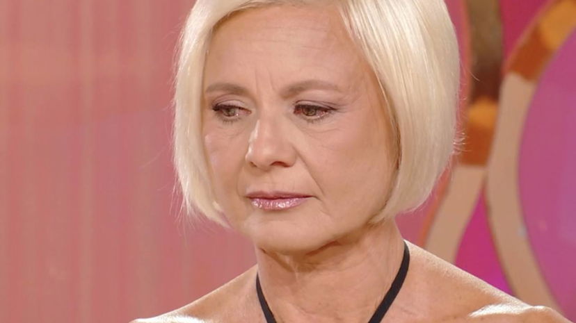 Antonella Elia: mistero sul matrimonio e lacrime in tv preview