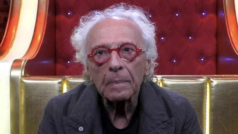 Mughini non ha più soldi: “In tv non mi chiamano più, vendo i miei libri” preview