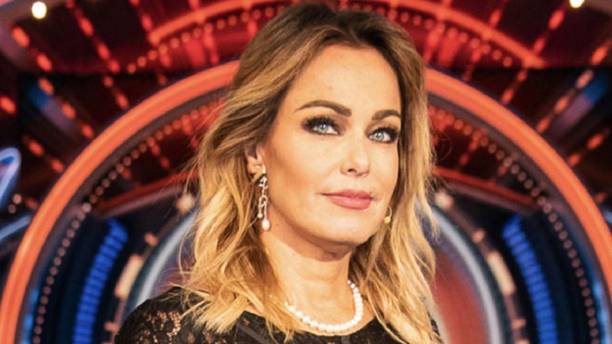 Sonia Bruganelli verso un reality: “È tra i possibili concorrenti” article-post