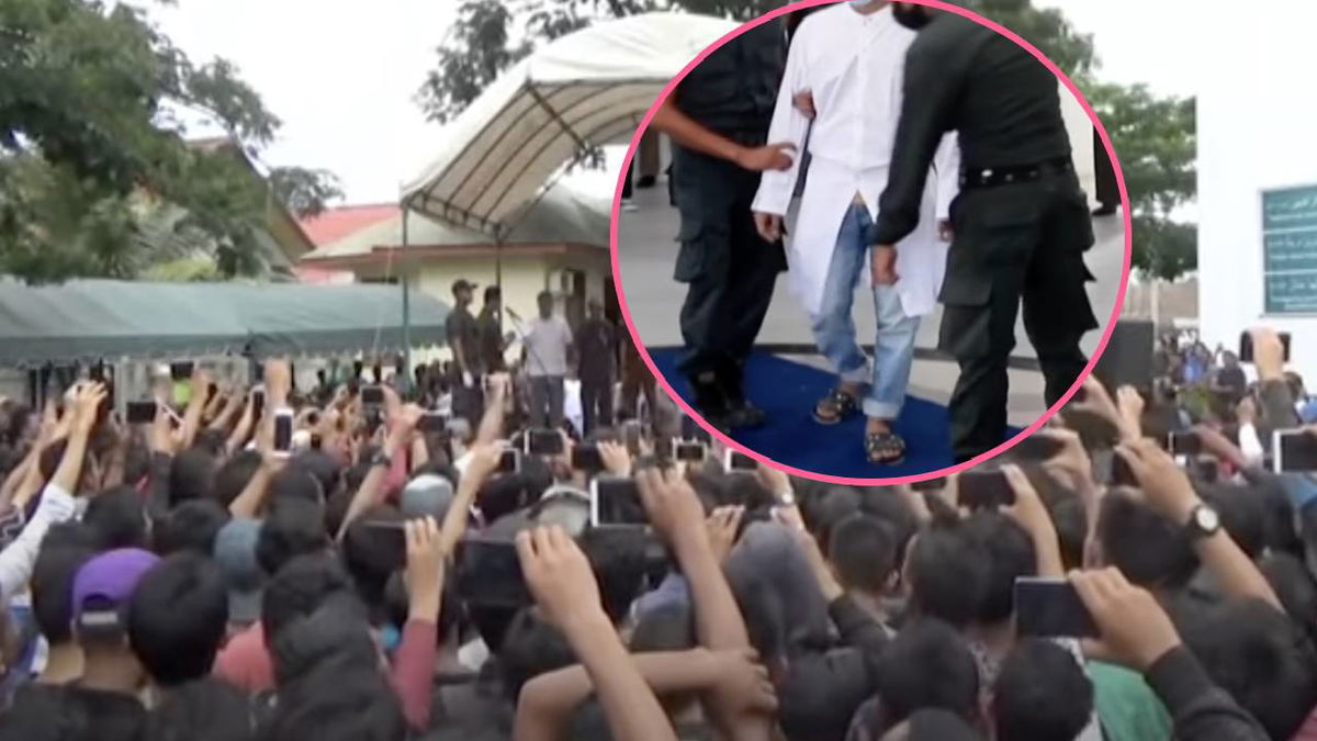 Indonesia, 80 frustate per due ragazzi che si sono baciati in un bagno article-post