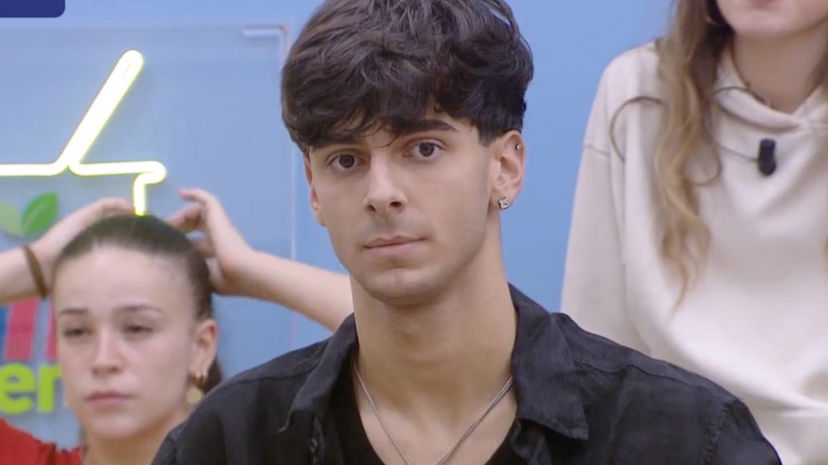 Alex Calu ad Amici fa una confessione delicata e interviene Maria preview