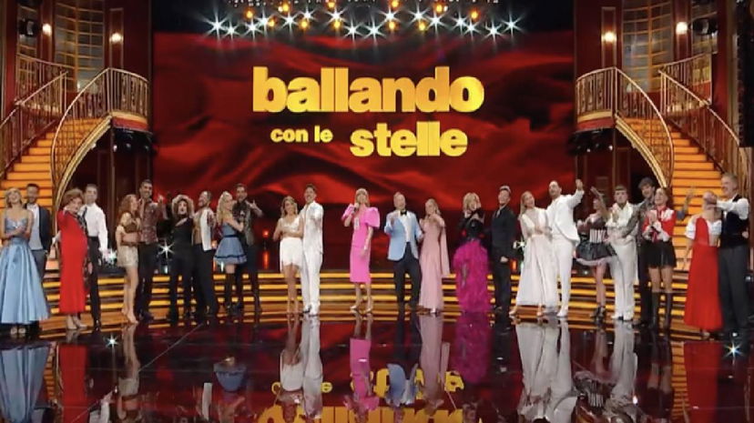 Coppie nate a Ballando Con le Stelle: “Baci dietro le quinte” preview