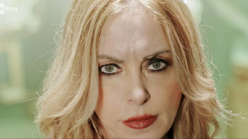 Roberta Bruzzone: “Temo un attacco con l’acido, vuole distruggermi” preview