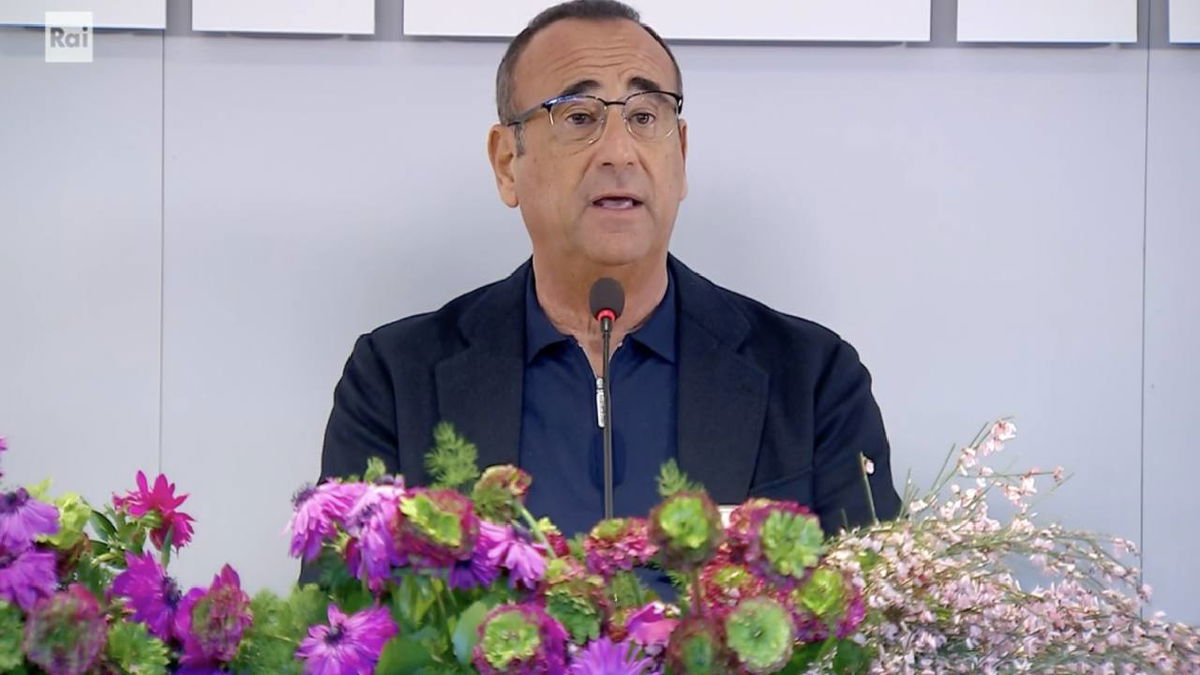 Sanremo 2026: la cantante contattata da Conti per la co-conduzione article-post