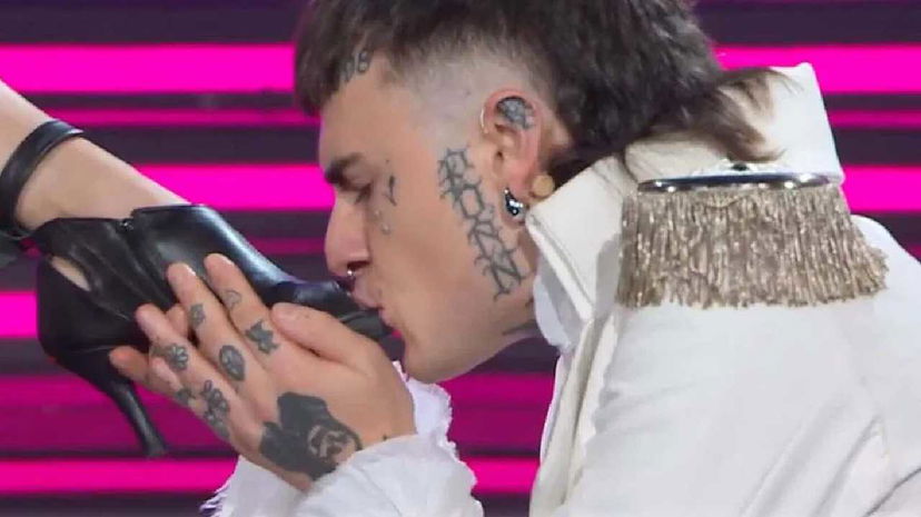 Feticisti contro Rosa Chemical: “Aberrante, ce ne dissociamo” preview