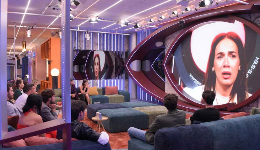 Ivana Castorina: la reazione dei gieffini alla scoperta del suo passato preview