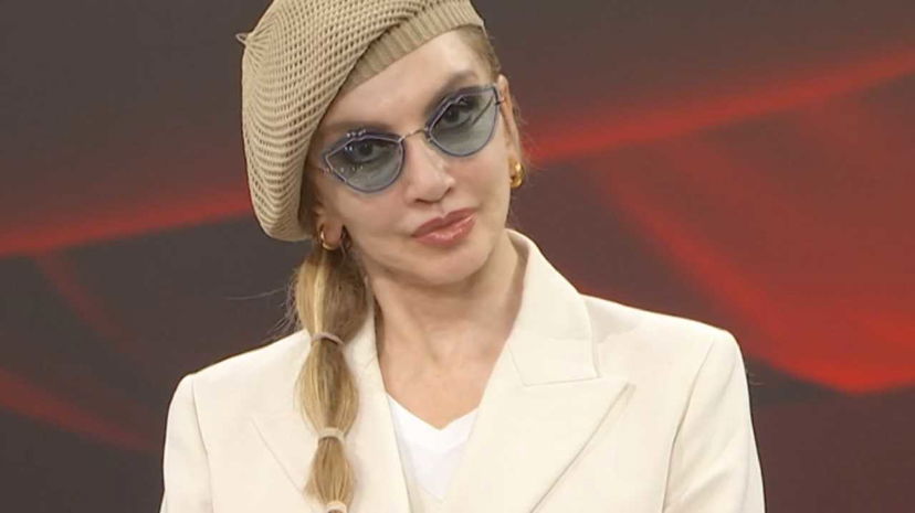 Milly Carlucci parla di Andrea Delogu: “Il suo lutto ci agghiaccia” preview