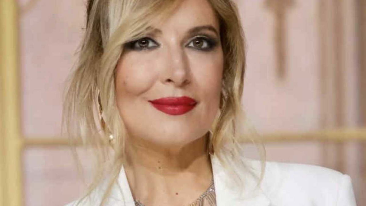 Cos’è “fare show” secondo Selvaggia Lucarelli, la replica piccata article-post