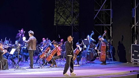 Vincitore di X Factor: “Biglietti invenduti, annullo date del tour” preview