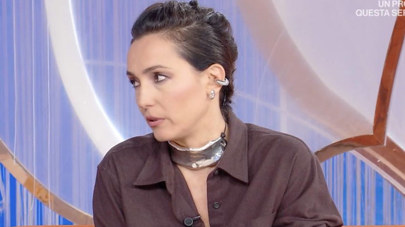 Caterina Balivo chiede spiegazioni all’ospite: “Mi hai presa in giro?” preview