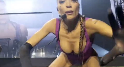 Elodie a Messina, parla il fotografo a cui è stato gettato in terra il telefono preview