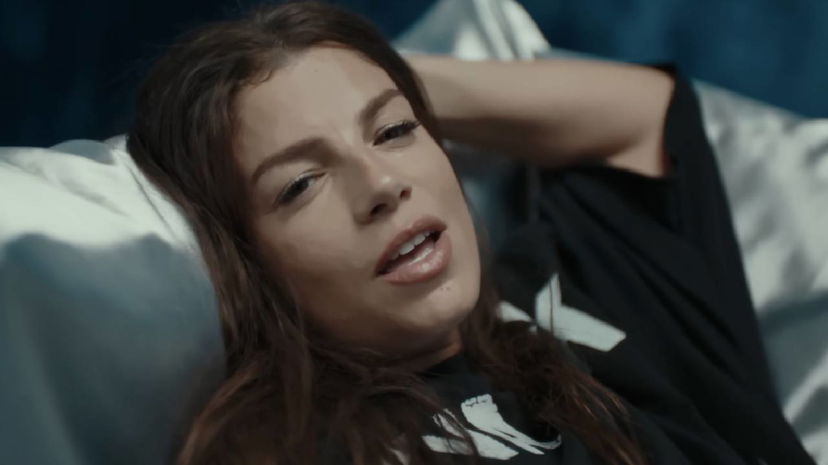 Emma e la sua lezione di onestà: “Tra le prime ad ammettere che il mio disco non stava vendendo” preview