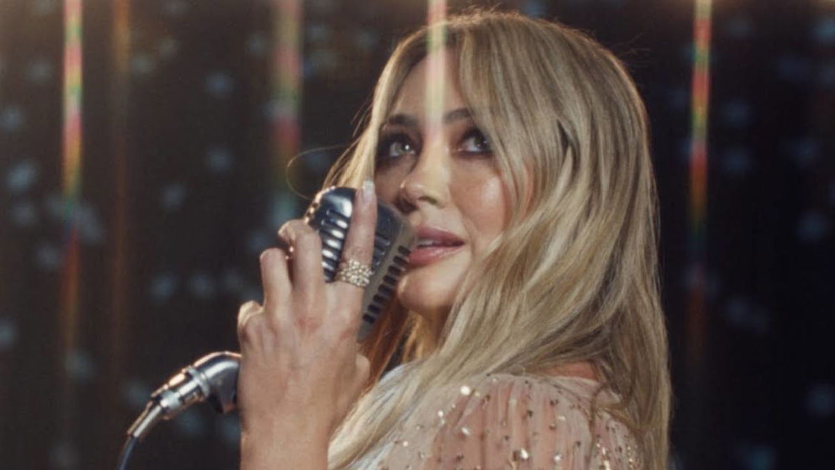 Hilary Duff è tornata con Mature article-post