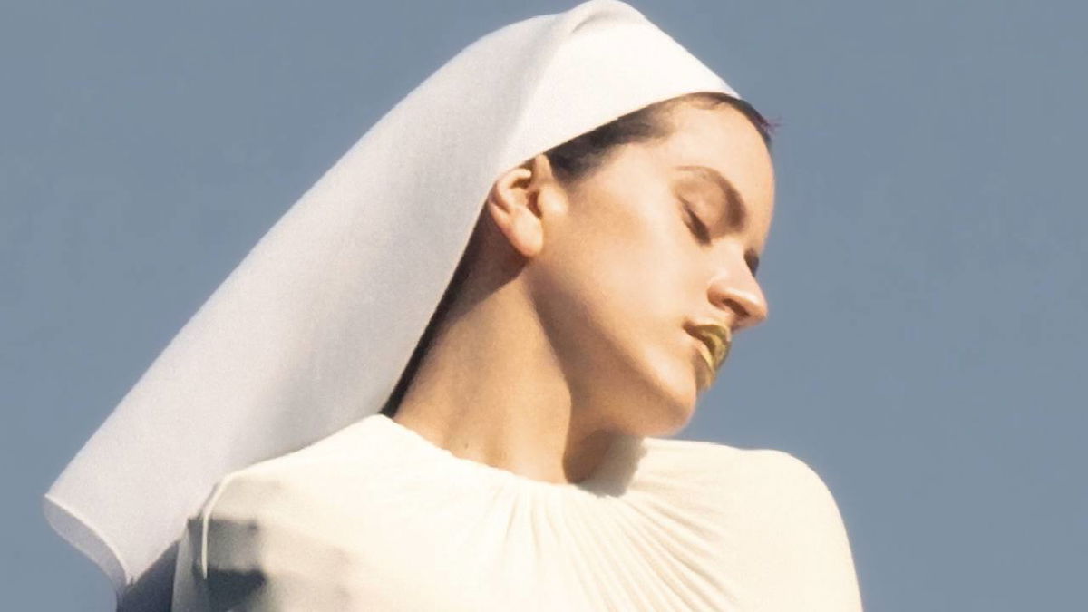 Rosalia canta anche in italiano e siciliano nel suo nuovo album LUX article-post