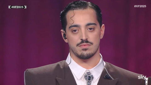 Viscardi parla del fidanzato a cui aveva dedicato un’esibizione a X Factor: “Insieme da 6 anni” preview