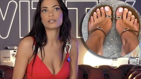 Piedi di Elodie: “Ho il 41, sono grandi, erano un complesso per me” preview