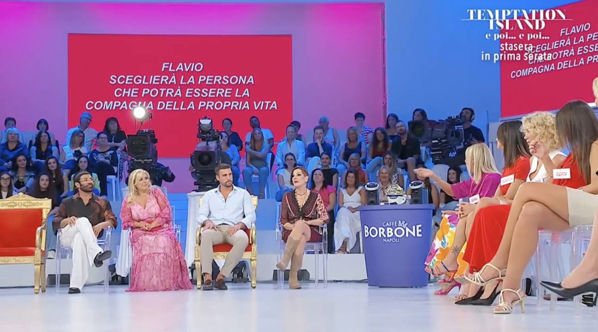 Tronisti di Uomini e Donne? Due volti noti si candidano article-post