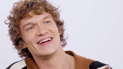 Connor Storrie, spunta un video dal suo passato e lui commenta: “Ero un ragazzo effemminato del Texas” preview