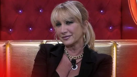 Simona Tagli, il matrimonio è saltato per delle foto preview