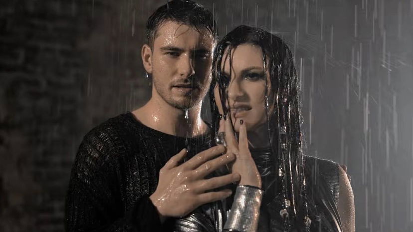 Laura Pausini e Julien Lieb cantano Due Vite di Mengoni in francese: ecco La Dernière Chanson preview