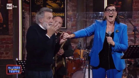 Luca Barbareschi umilia Elodie: “Canta così” (e si mette a 90) preview