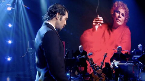 Mahmood si commuove durante l’omaggio a Ornella Vanoni, la toccante esibizione preview